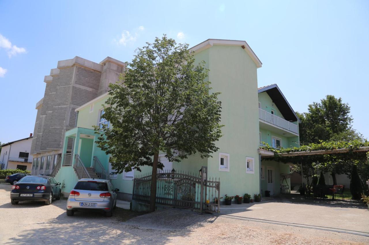 Pansion Devotions Hotel Medjugorje Exterior photo
